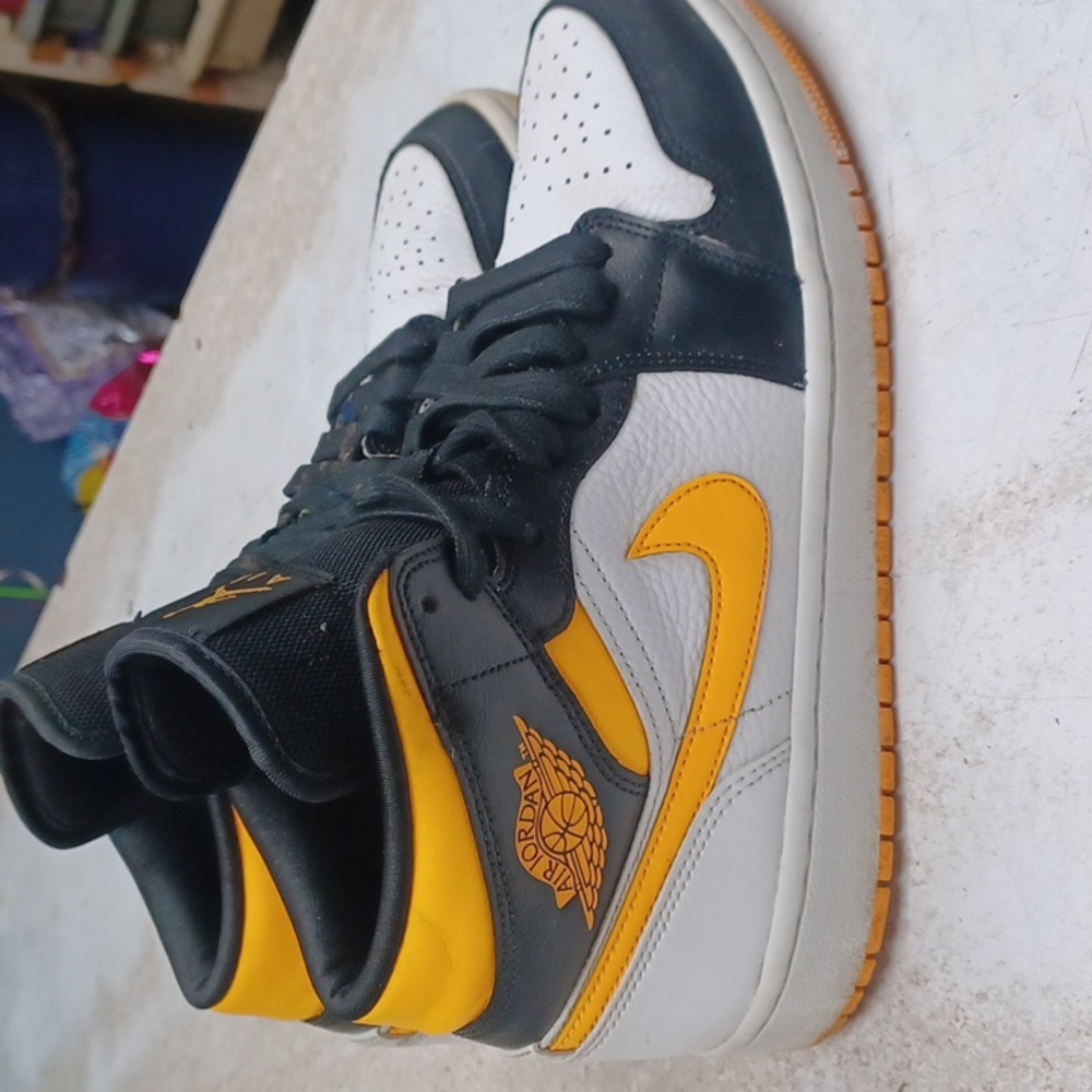 Jordan 1s